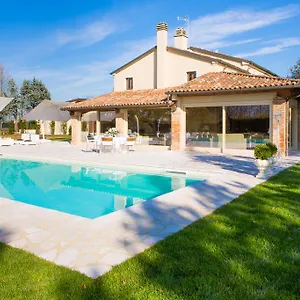 Villa Nidodonda Country Resort & Spa Bed & Breakfast